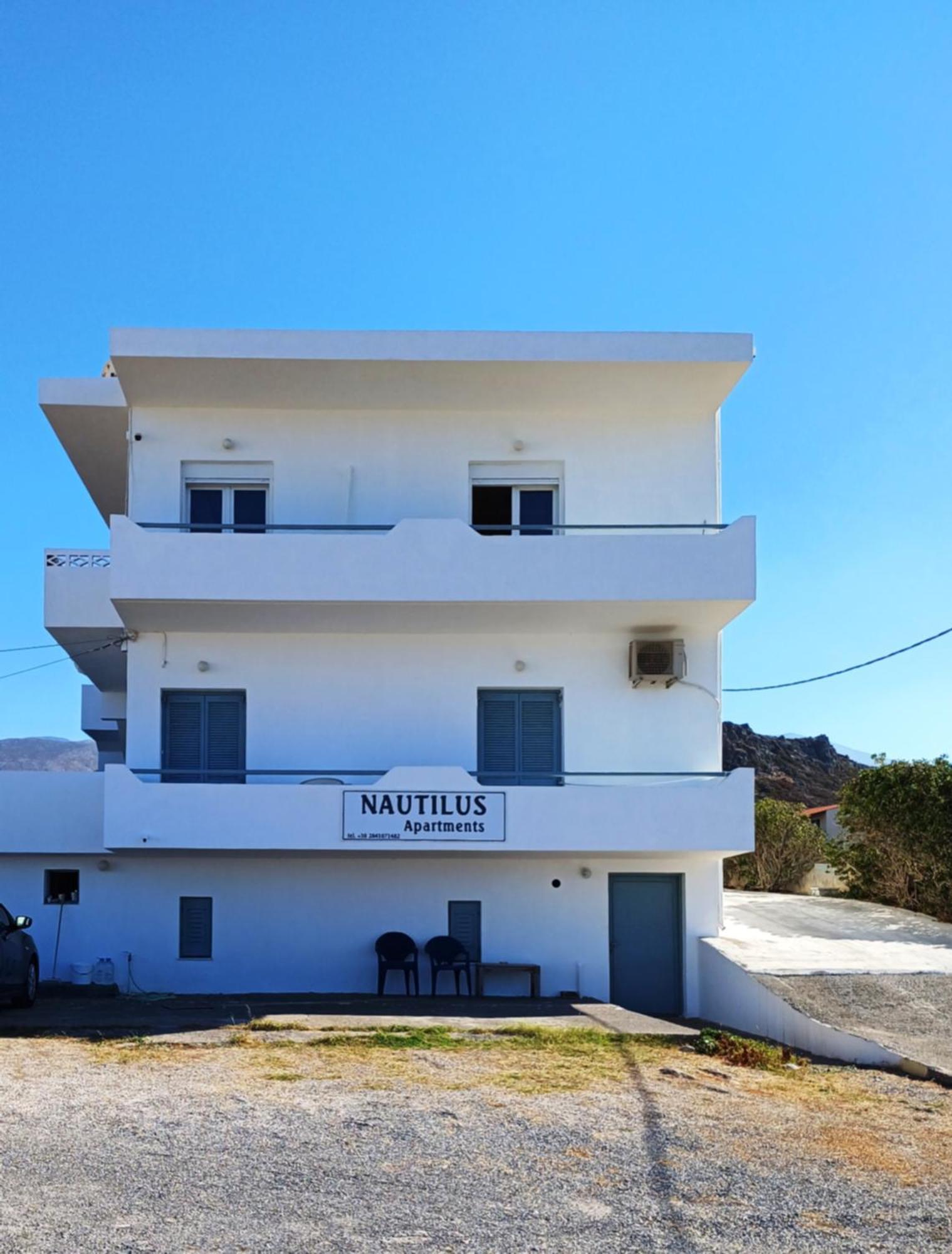 Nautilus Apartments Сіссяв Екстер'єр фото